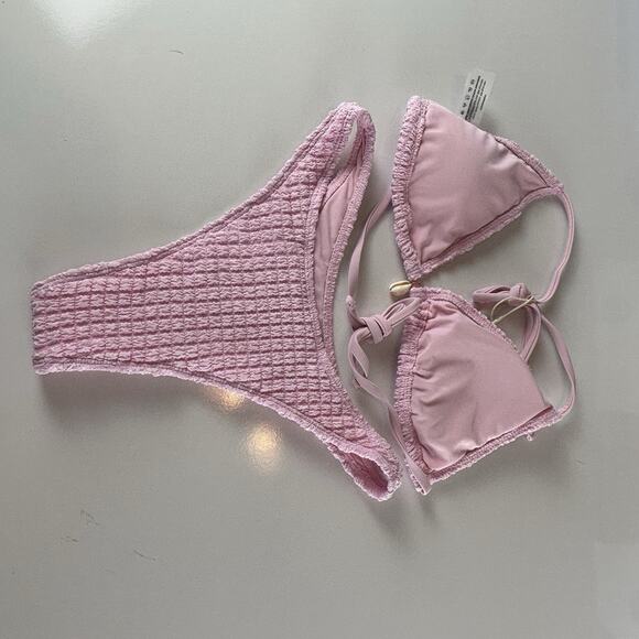 Seamolly Baby Pink Size XS Bathing Suit Textured Bikini Shell Detail Triangle - Picture 9 of 16